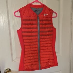 Womens Nike Aeroloft Combo Golf Vest Crimson Red - SIZE XS